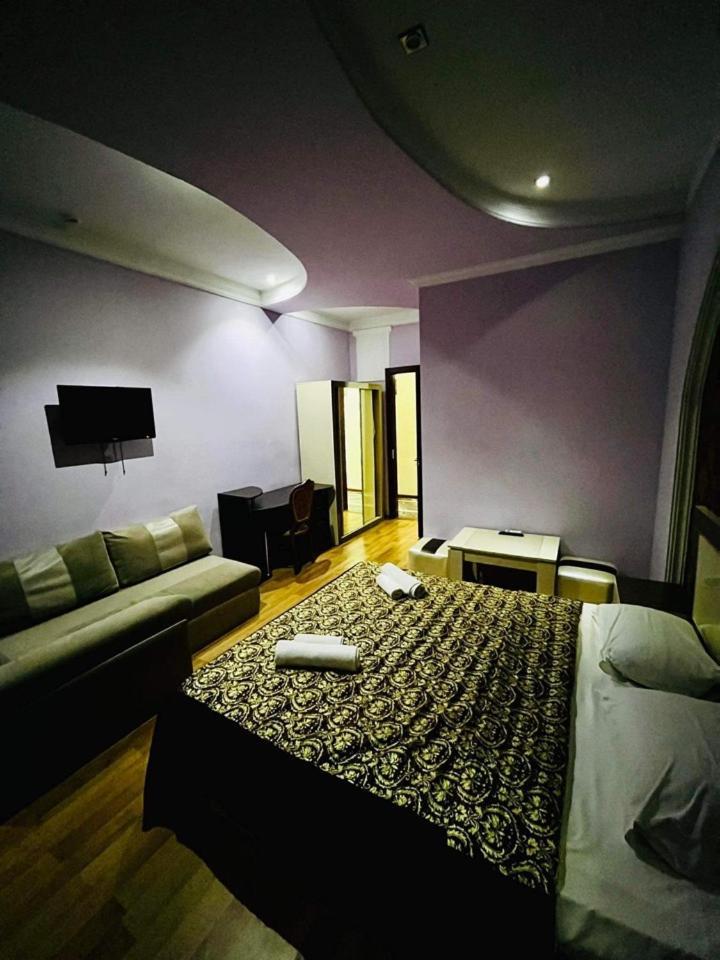 Lux Palace Hotel คูทายสิ ภายนอก รูปภาพ