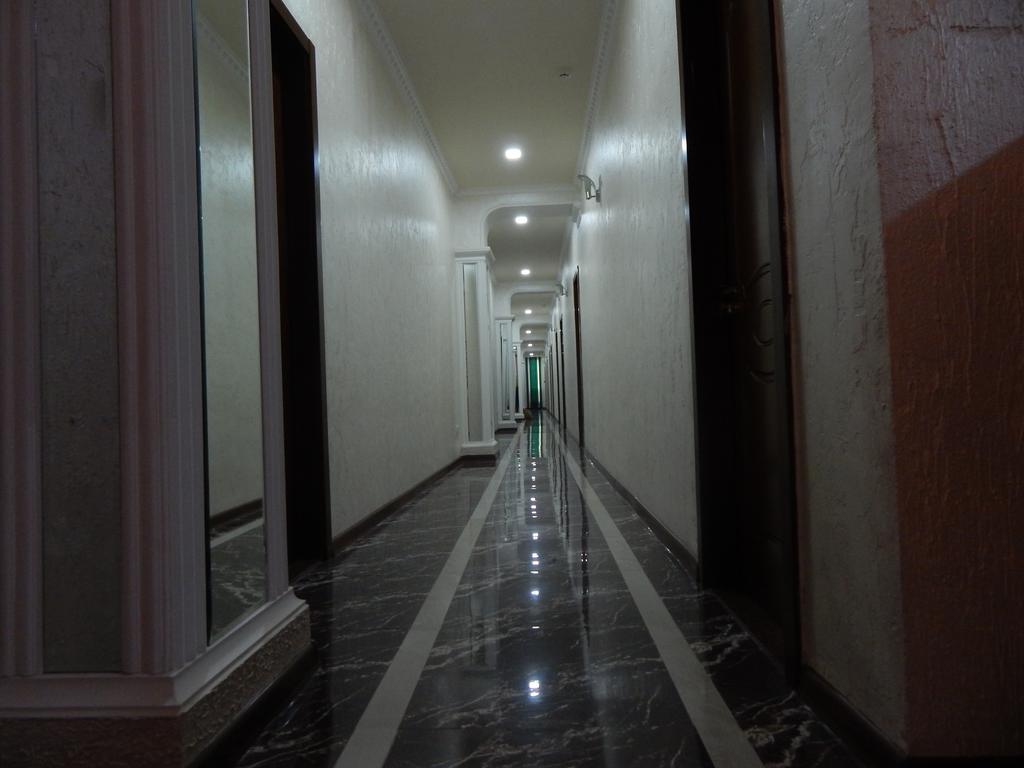 Lux Palace Hotel คูทายสิ ภายนอก รูปภาพ