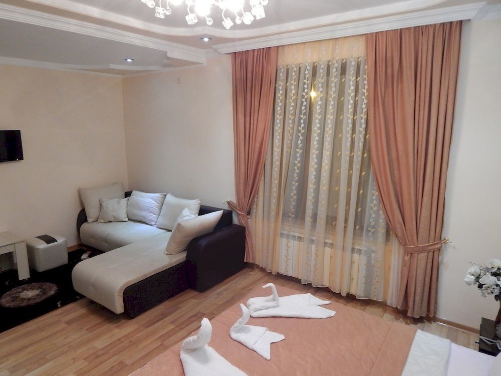 Lux Palace Hotel คูทายสิ ภายนอก รูปภาพ