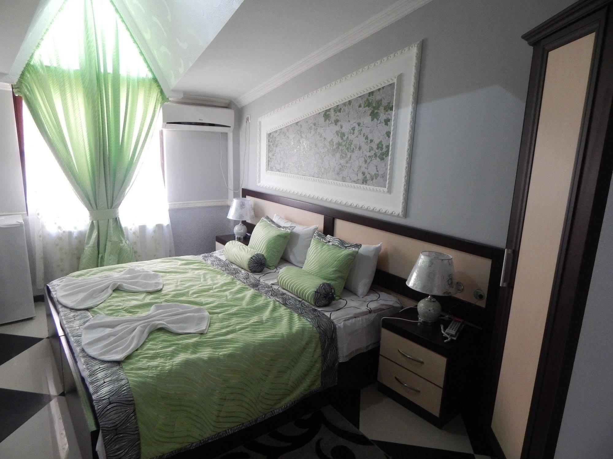Lux Palace Hotel คูทายสิ ภายนอก รูปภาพ